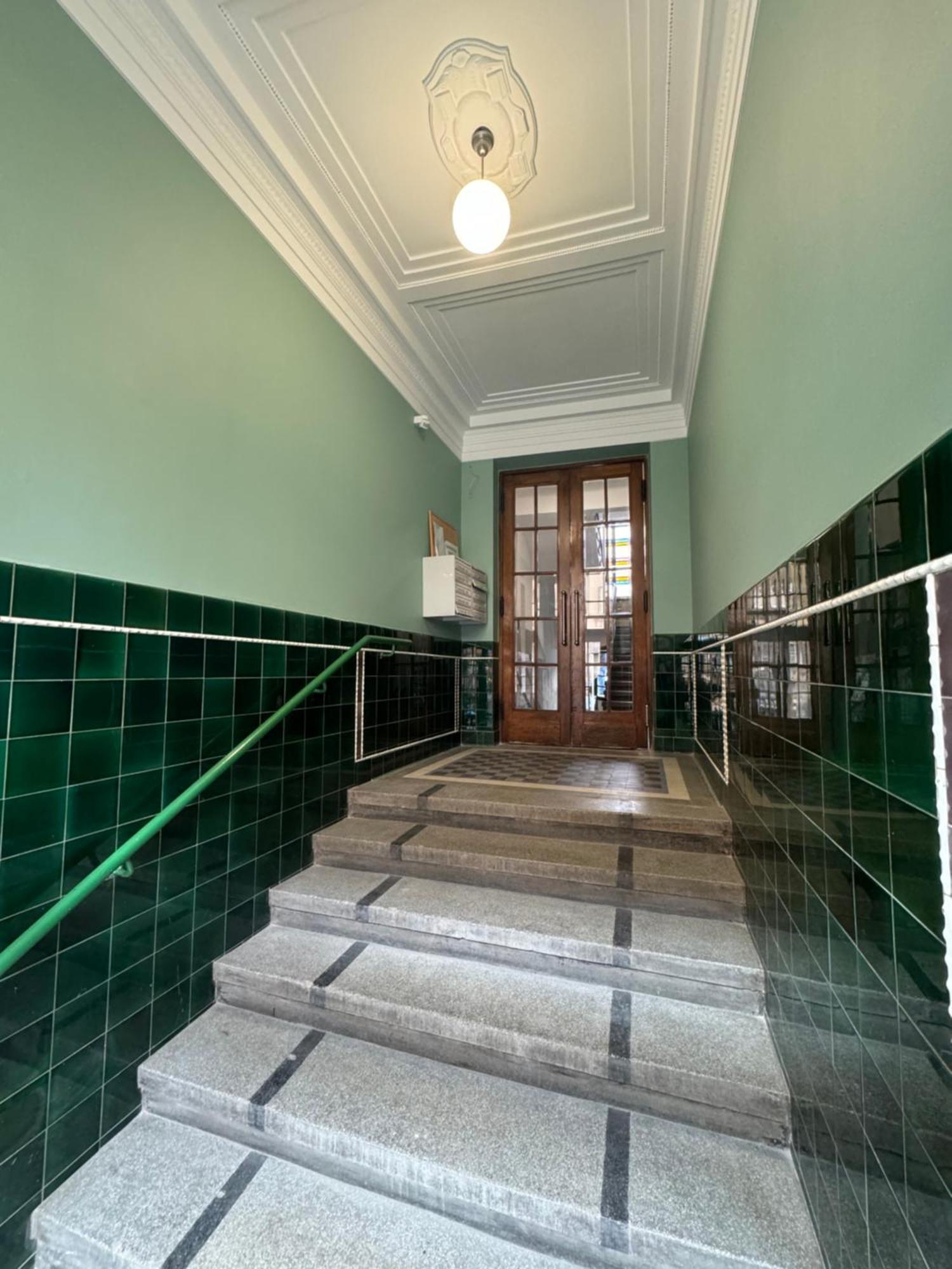 Revesen Premium Apartments Краков Экстерьер фото