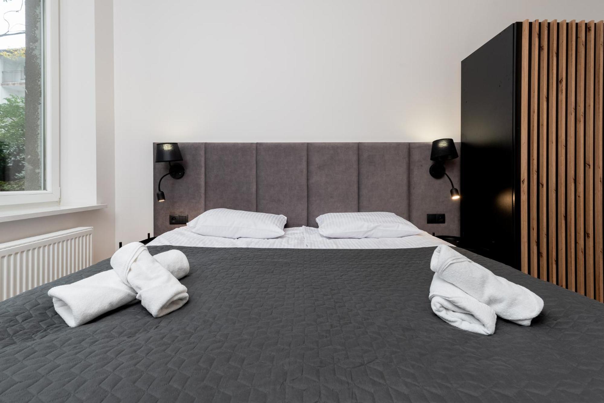 Revesen Premium Apartments Краков Экстерьер фото