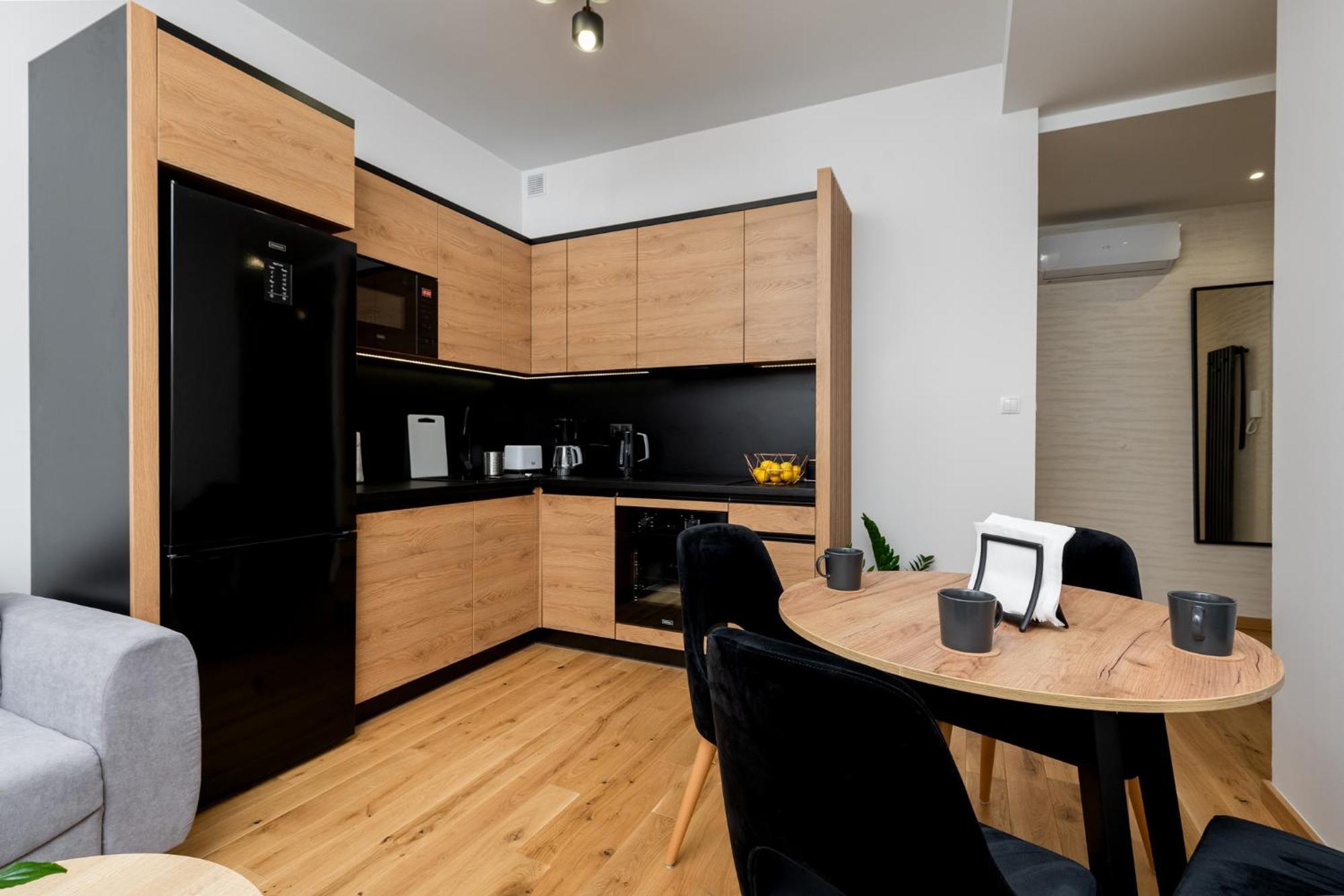 Revesen Premium Apartments Краков Экстерьер фото