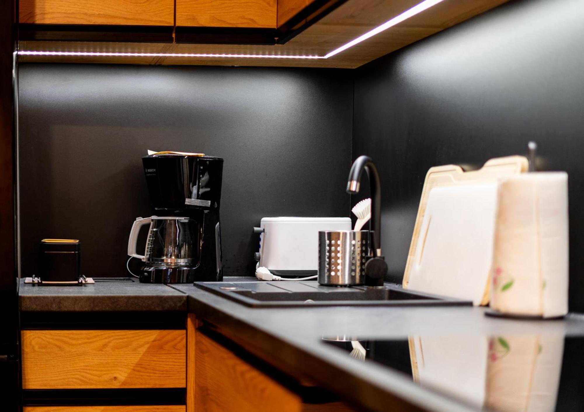 Revesen Premium Apartments Краков Экстерьер фото