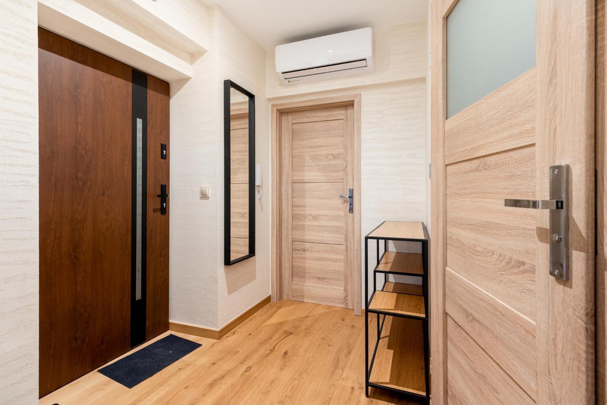 Revesen Premium Apartments Краков Экстерьер фото