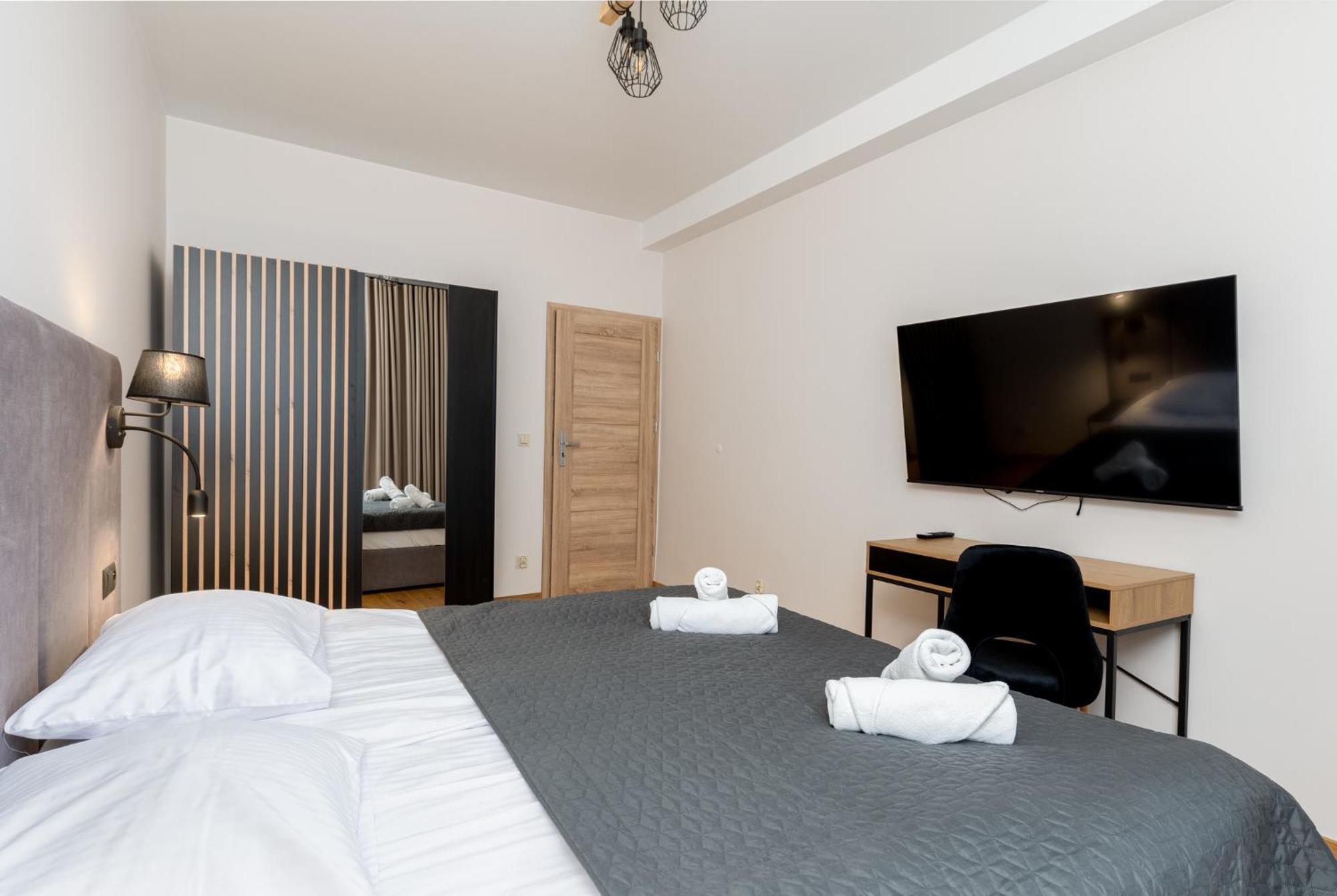 Revesen Premium Apartments Краков Экстерьер фото