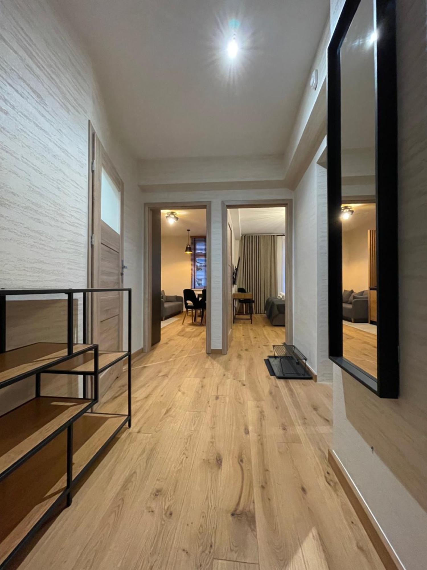 Revesen Premium Apartments Краков Экстерьер фото